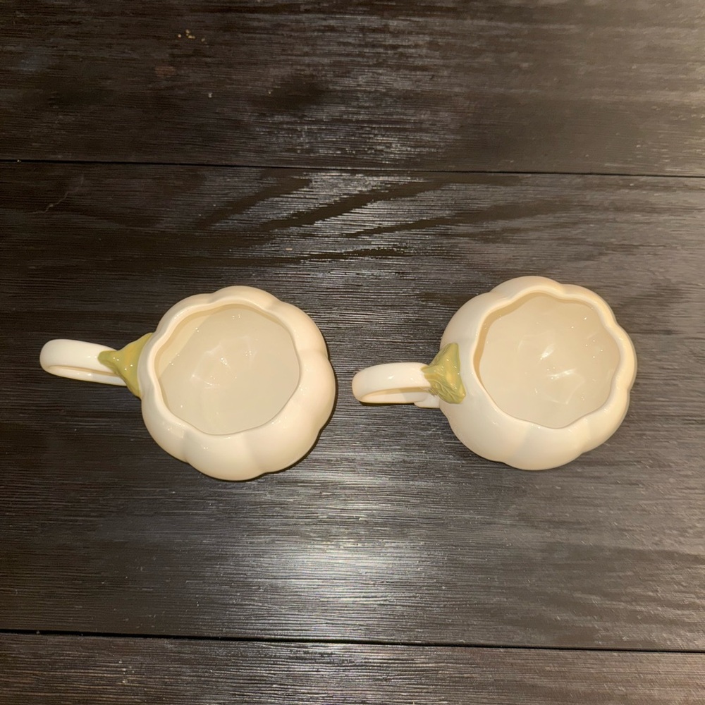 Anthropologie Figural Cream Pumpkin Mugs - Picture 4 of 5